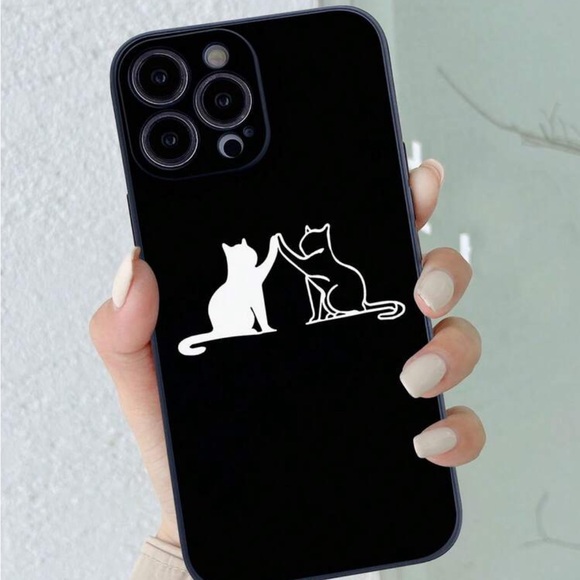 ⚠️Clearance iPhone 14 / 14 Pro Black Cat Design Phone Case - Picture 1 of 3